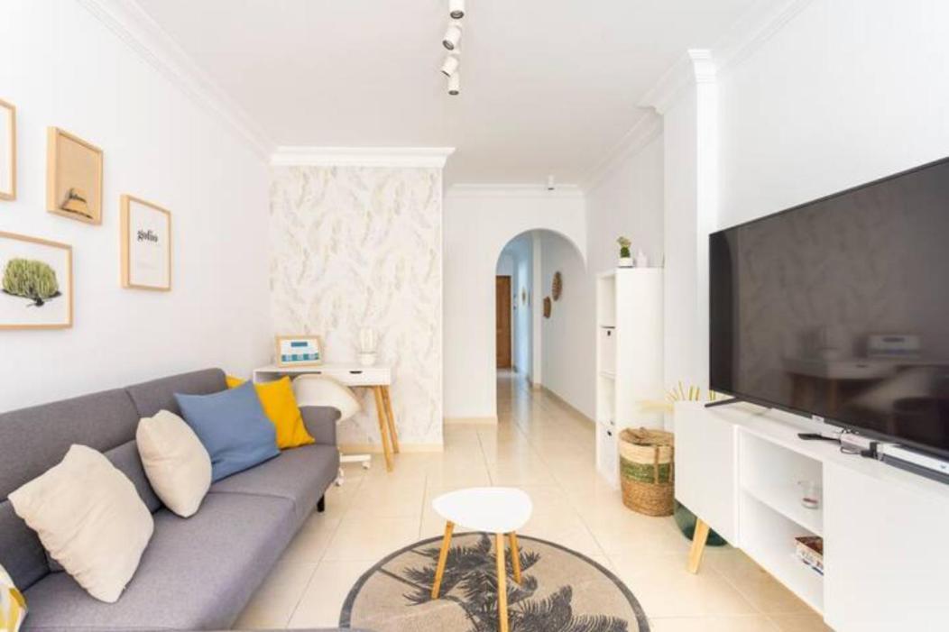 Amplio Y Comodo Apartamento En Callao Salvaje. المظهر الخارجي الصورة